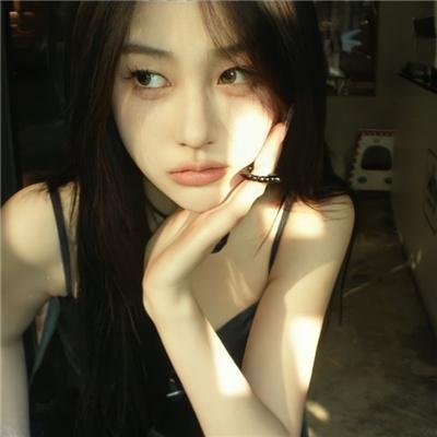 等爱的女神